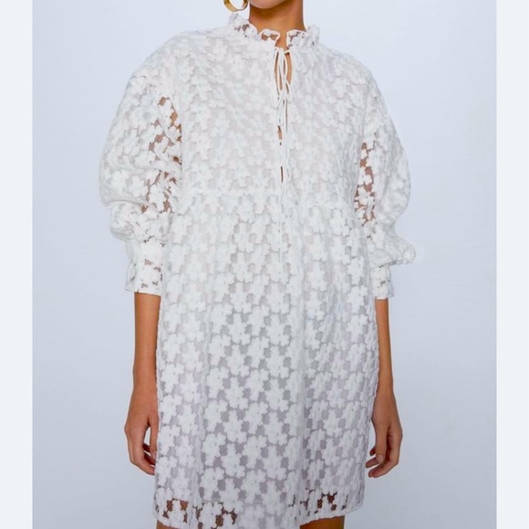 ZARA TEXTURED WEAVE MINI DRESS LACE FLORAL BOHO FLOWY Size Medium - Picture 2 of 8